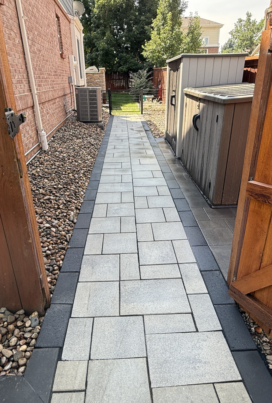 Paver walkaway